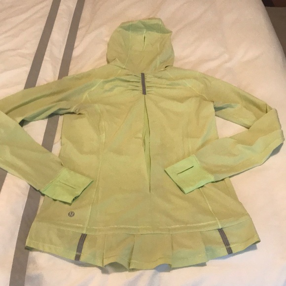 LULULEMON Rain resistant pull over with hood! - Picture 6 of 8